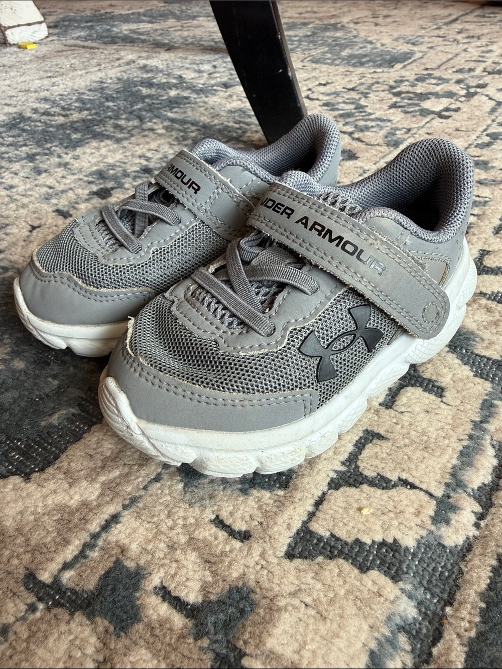 Under Armour Kids Gray Velcro Mesh Sneakers